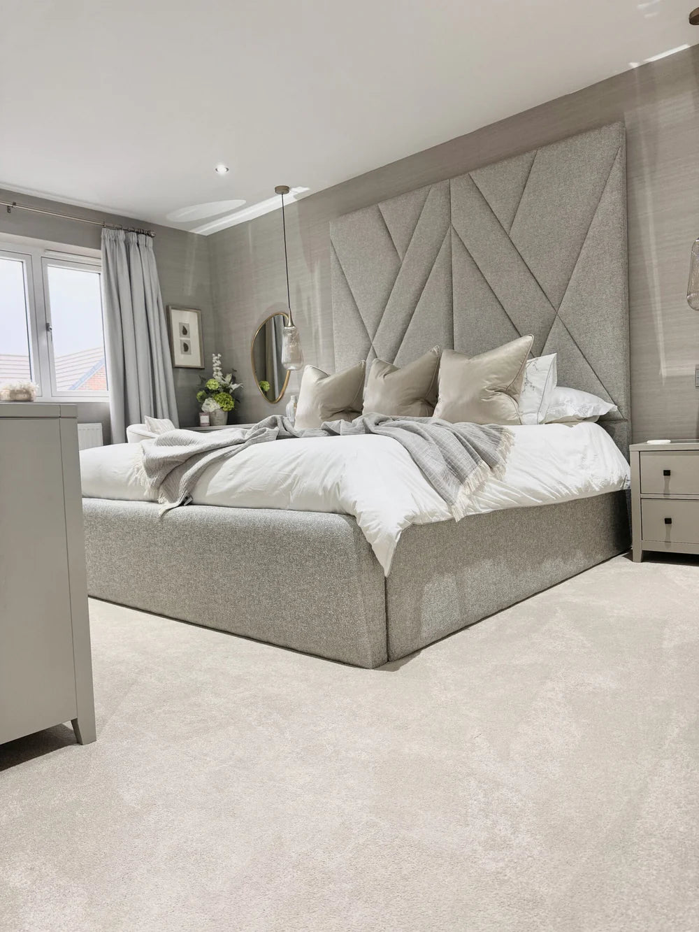 TOKYO LUXURY Storage bed