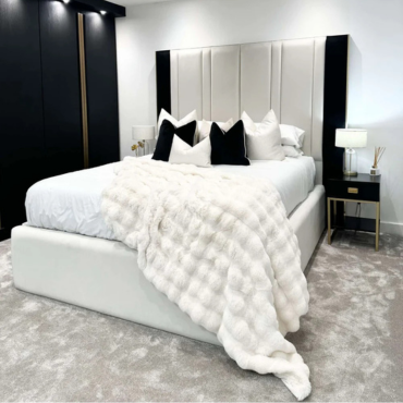 Aurora Cream & Black Velvet Bed